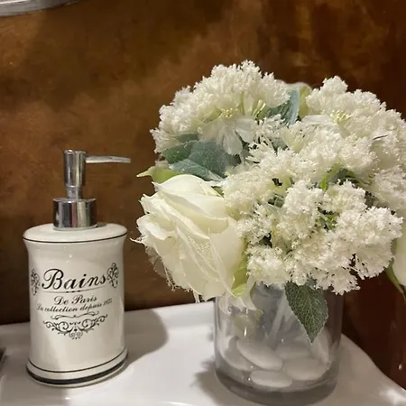Belle, Littleparis *