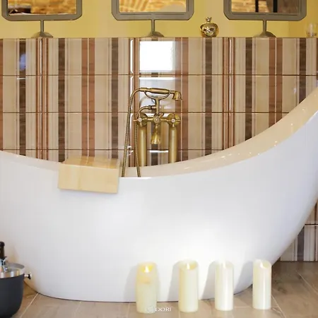 Belle, Littleparis Apartment Korce